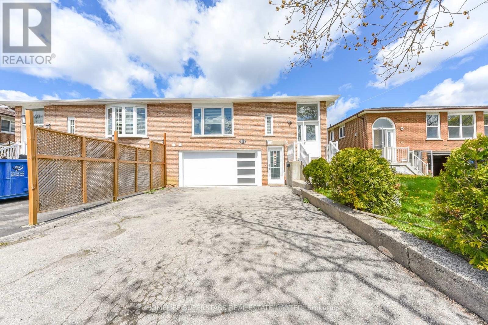 47 Jade Crescent, Brampton, Ontario  L6S 3G9 - Photo 2 - W13103014