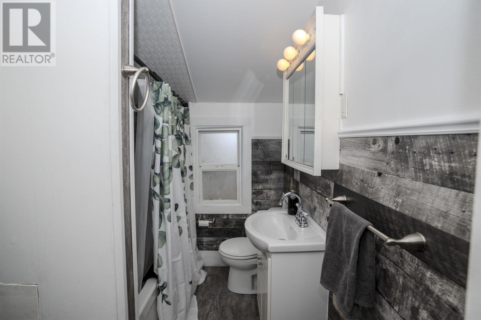 492 Brock St E, Thunder Bay, Ontario  P7E 4H7 - Photo 26 - TB2600941