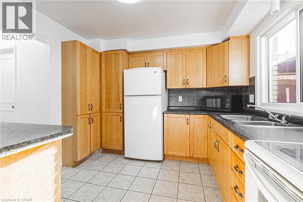 2220 Upper Middle Road Unit# 4, Burlington, Ontario  L7P 2Z9 - Photo 10 - 40810544