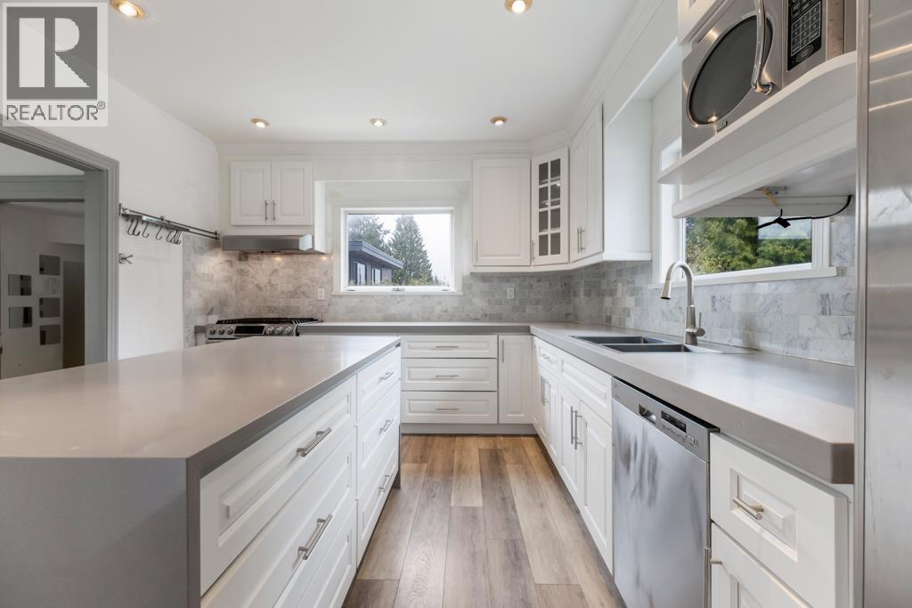 Main 5140 Sperling Avenue, Burnaby, British Columbia  V5E 2T4 - Photo 15 - R3120084