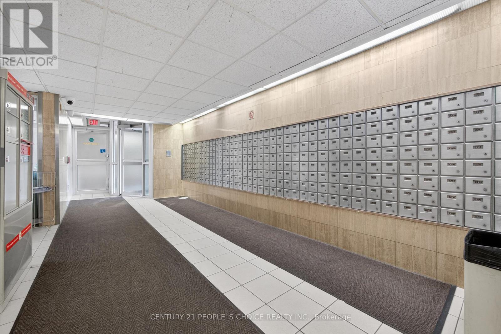 702 - 390 Dixon Road, Toronto, Ontario  M9R 1T4 - Photo 2 - W13105848
