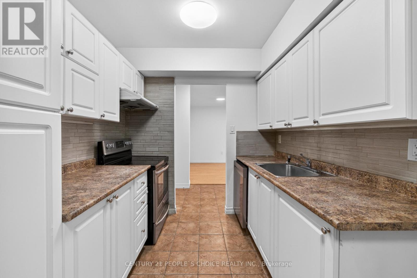 702 - 390 Dixon Road, Toronto, Ontario  M9R 1T4 - Photo 9 - W13105848
