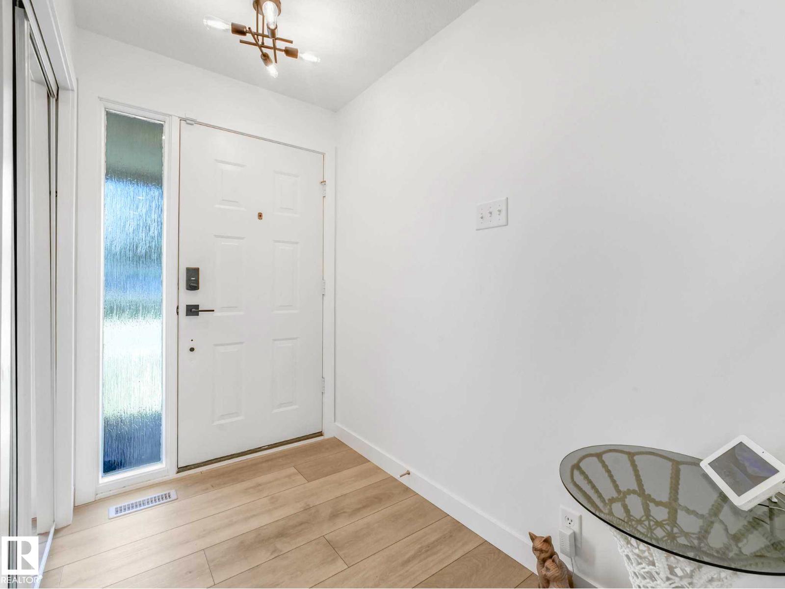 6011 37 Av Nw, Edmonton, Alberta  T6L 1V3 - Photo 4 - E4486752