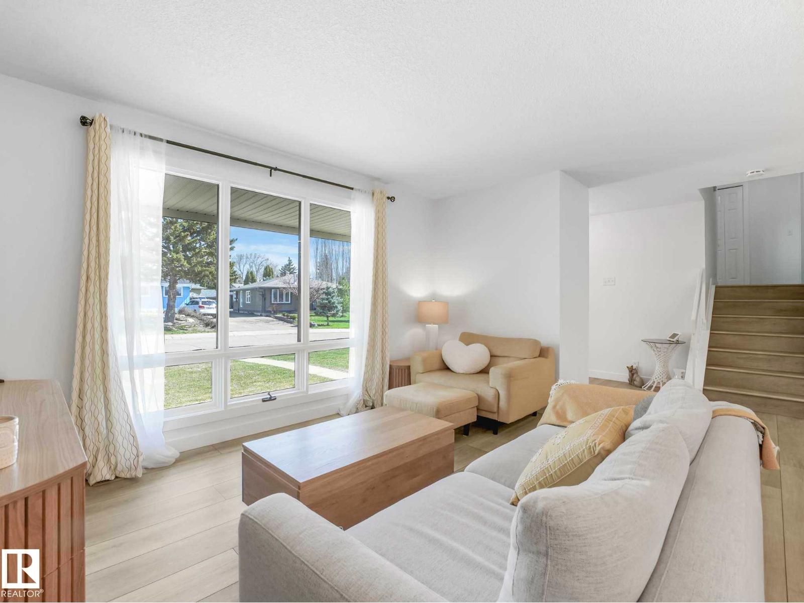 6011 37 Av Nw, Edmonton, Alberta  T6L 1V3 - Photo 9 - E4486752