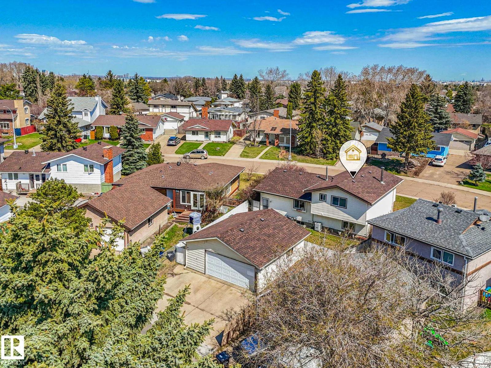 6011 37 Av Nw, Edmonton, Alberta  T6L 1V3 - Photo 2 - E4486752