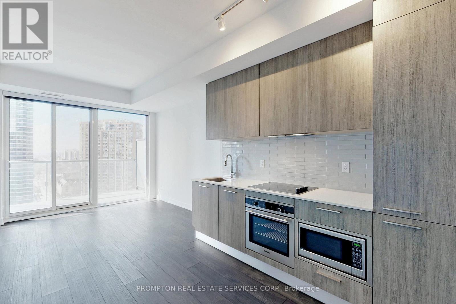1010 - 3 GLOUCESTER STREET