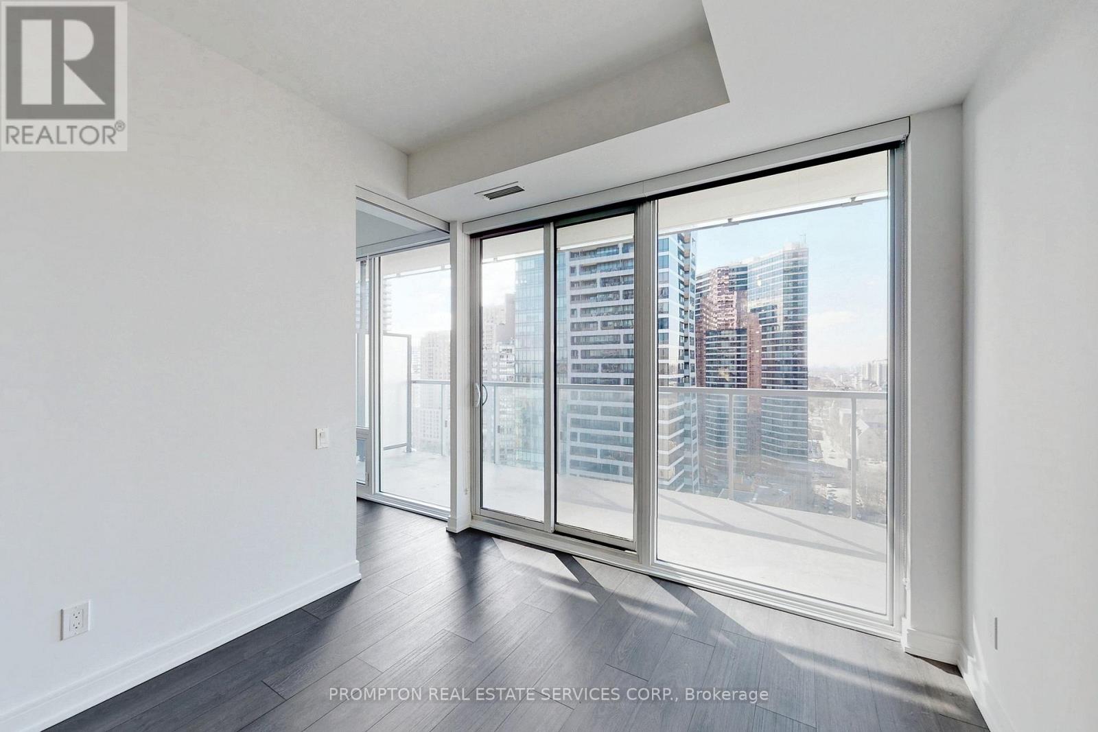 1010 - 3 Gloucester Street, Toronto, Ontario  M4Y 0C6 - Photo 4 - C13108634