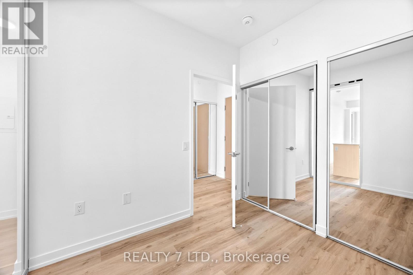 4107 - 395 Square One Drive, Mississauga (City Centre), Ontario  L5B 0P6 - Photo 18 - W13108624