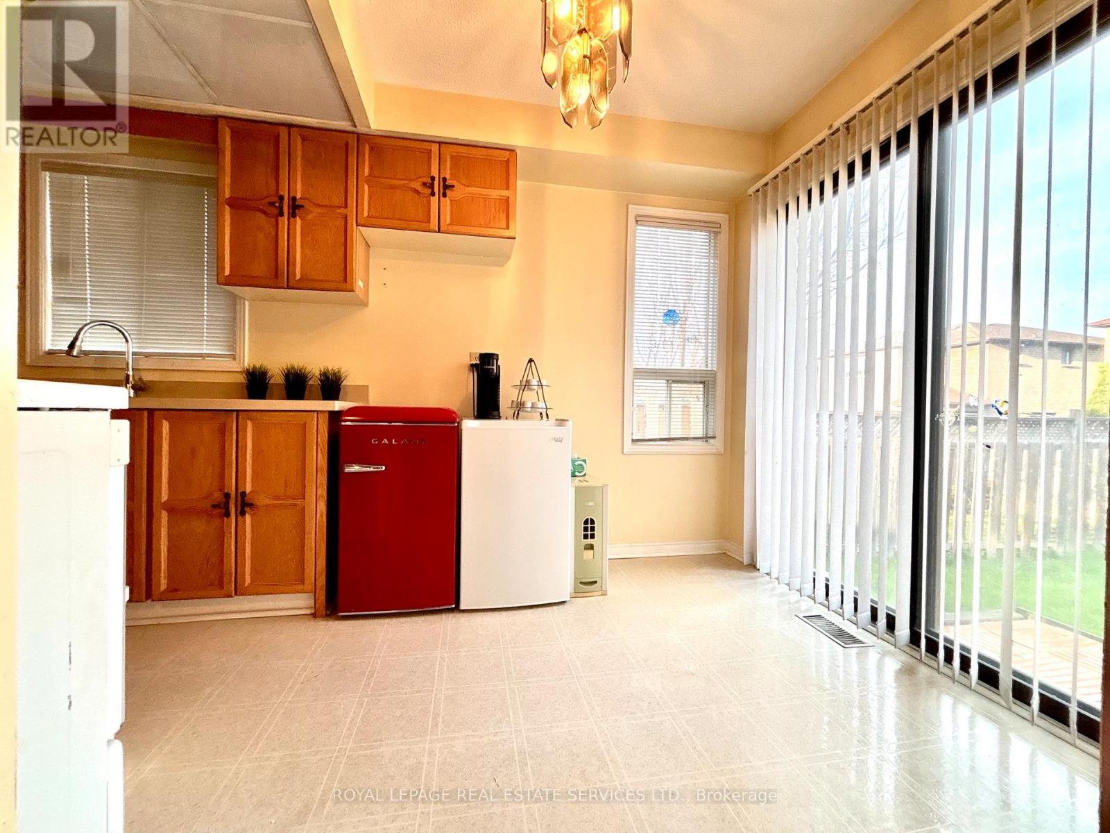 23 Stockbridge Crescent, Ajax, Ontario  L1T 2H2 - Photo 18 - E13108638