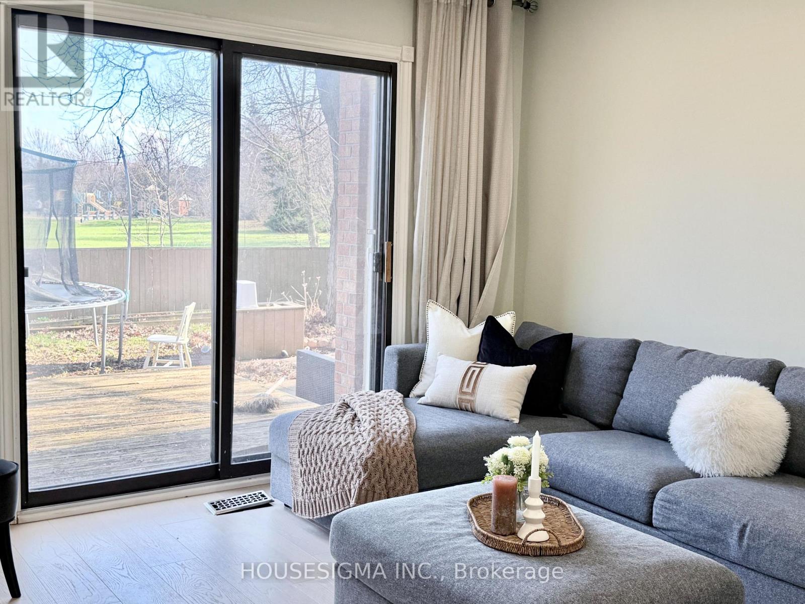 1404 Will Scarlett Drive, Oakville, Ontario  L6J 6S6 - Photo 19 - W13051438