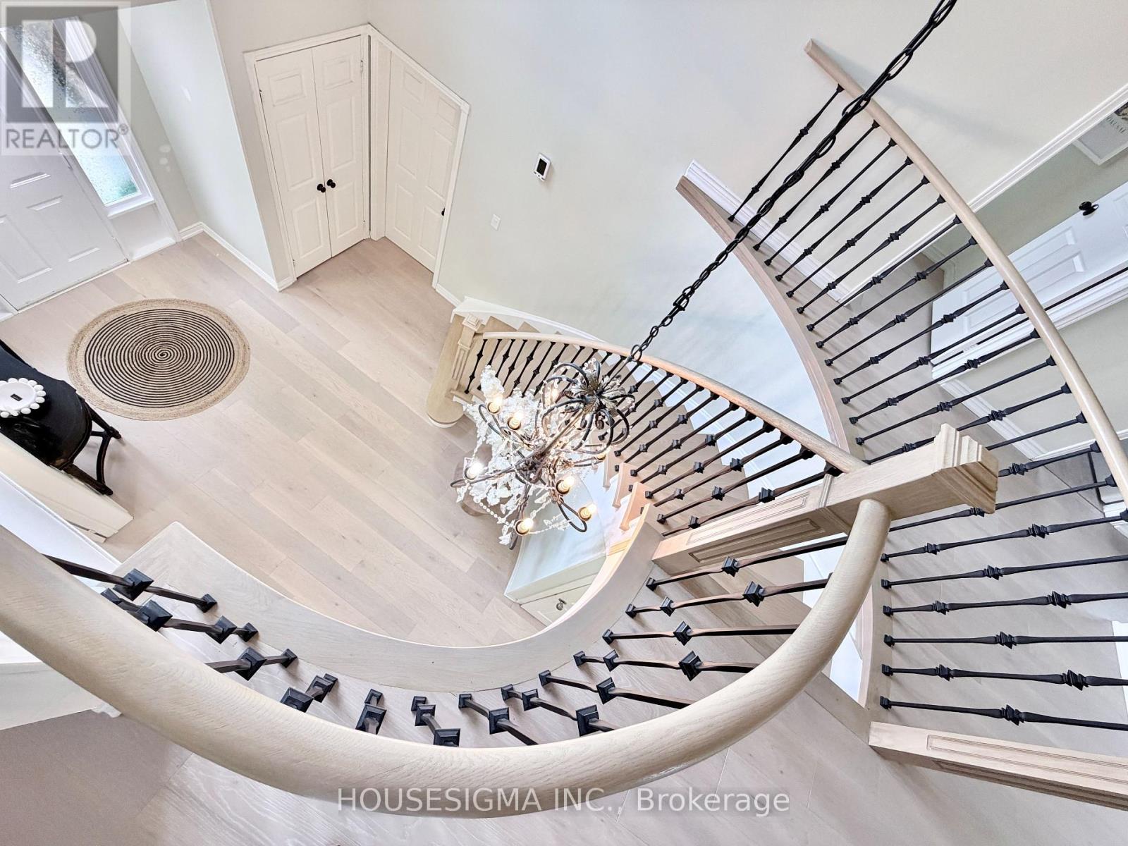 1404 Will Scarlett Drive, Oakville, Ontario  L6J 6S6 - Photo 39 - W13051438
