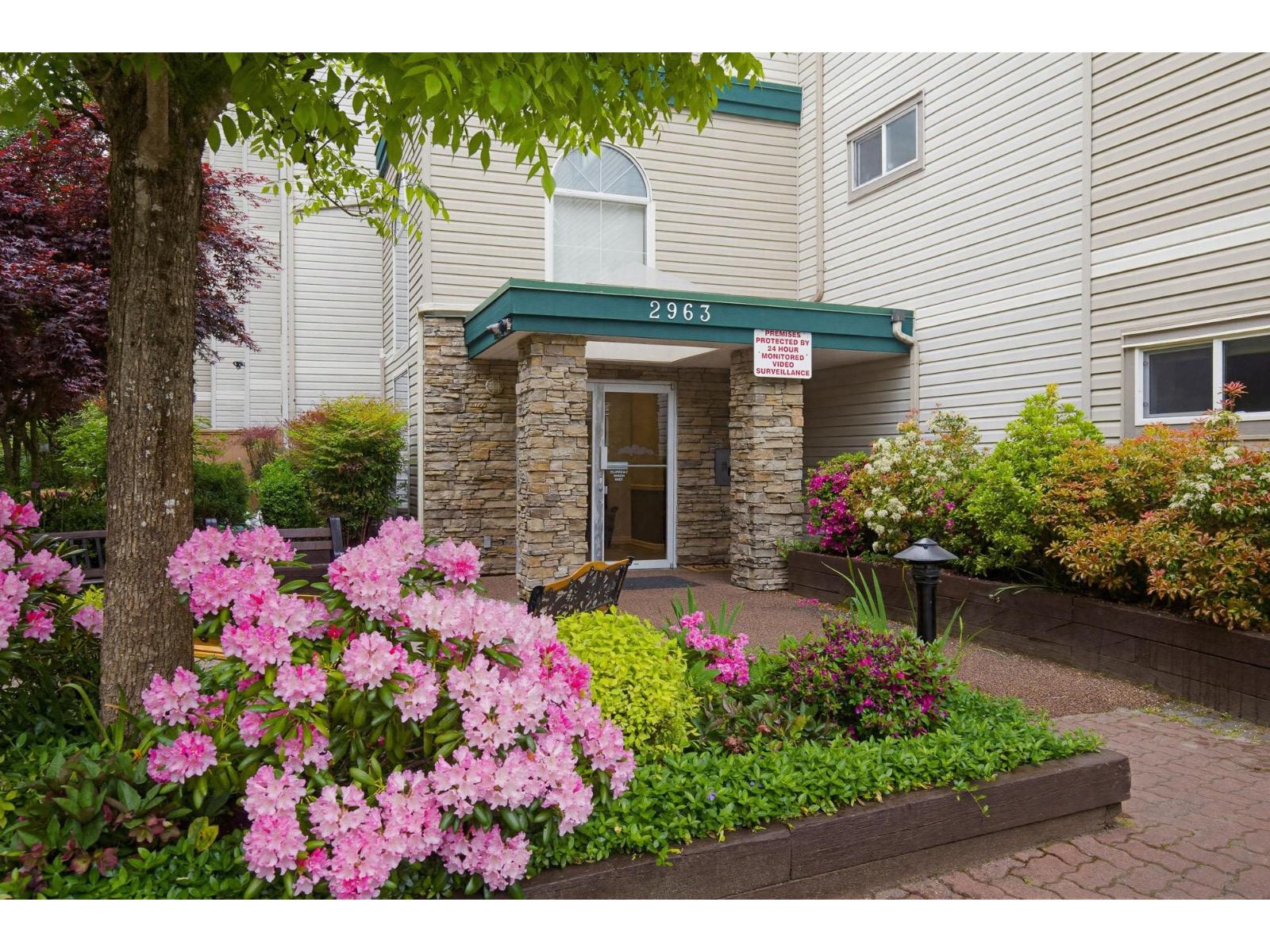 406 2963 Nelson Place, Abbotsford, British Columbia  V2S 7L6 - Photo 3 - R3119245