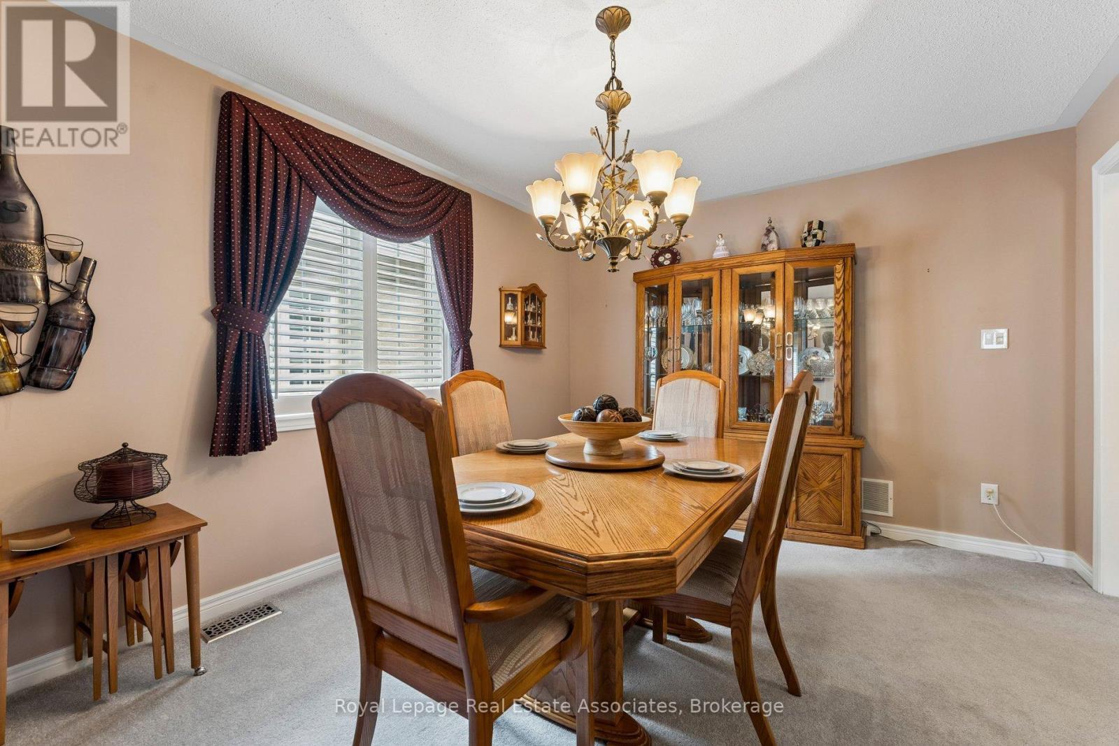 9 Falconwood Place, Brampton, Ontario  L6R 3J3 - Photo 14 - W13108640
