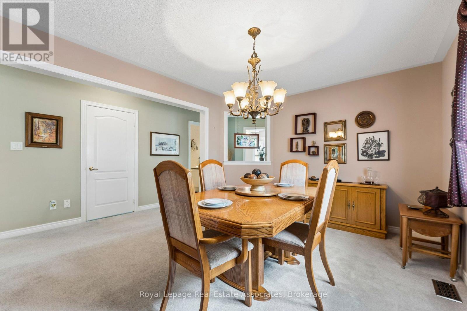 9 Falconwood Place, Brampton, Ontario  L6R 3J3 - Photo 15 - W13108640