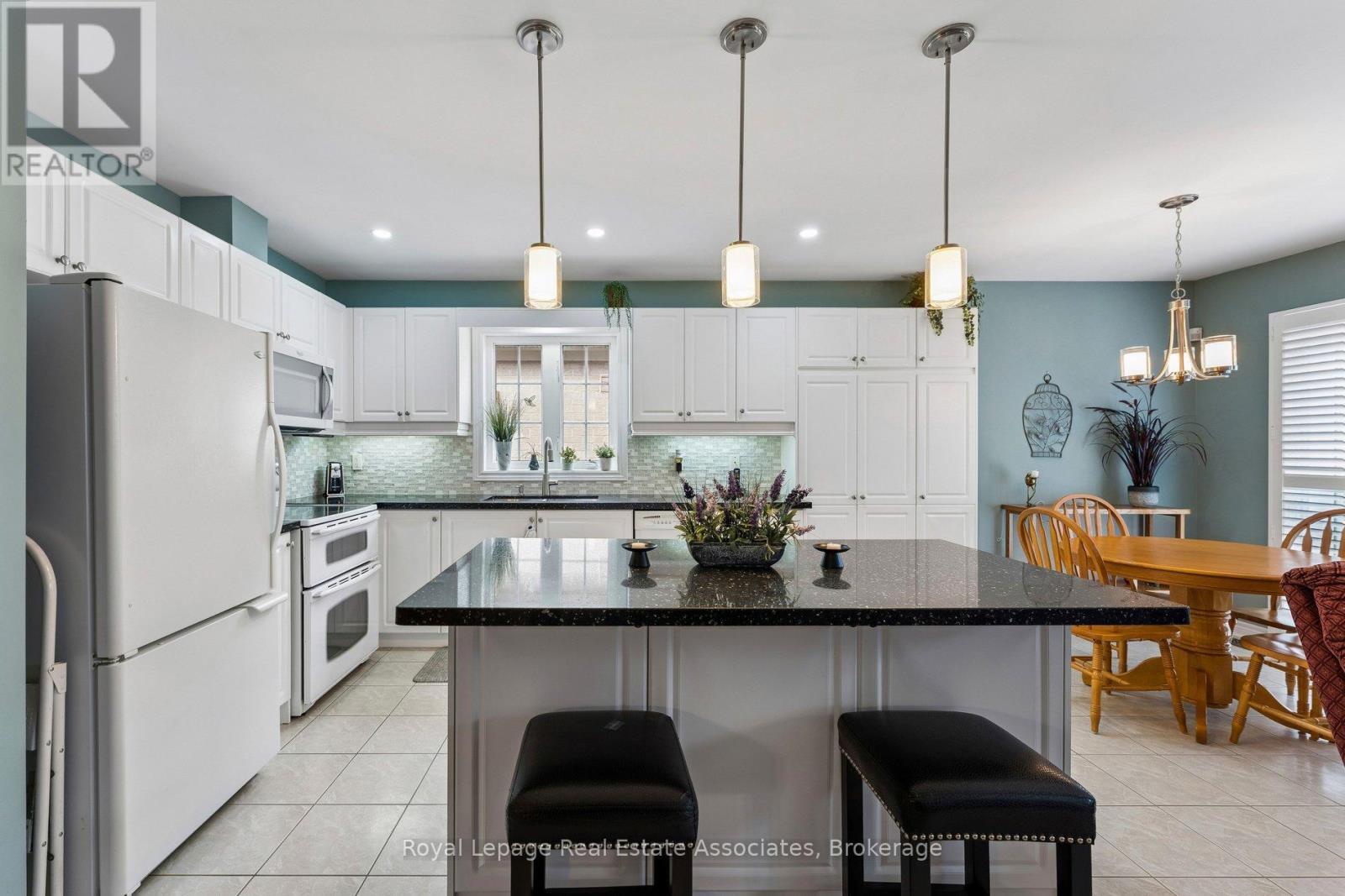 9 Falconwood Place, Brampton, Ontario  L6R 3J3 - Photo 16 - W13108640