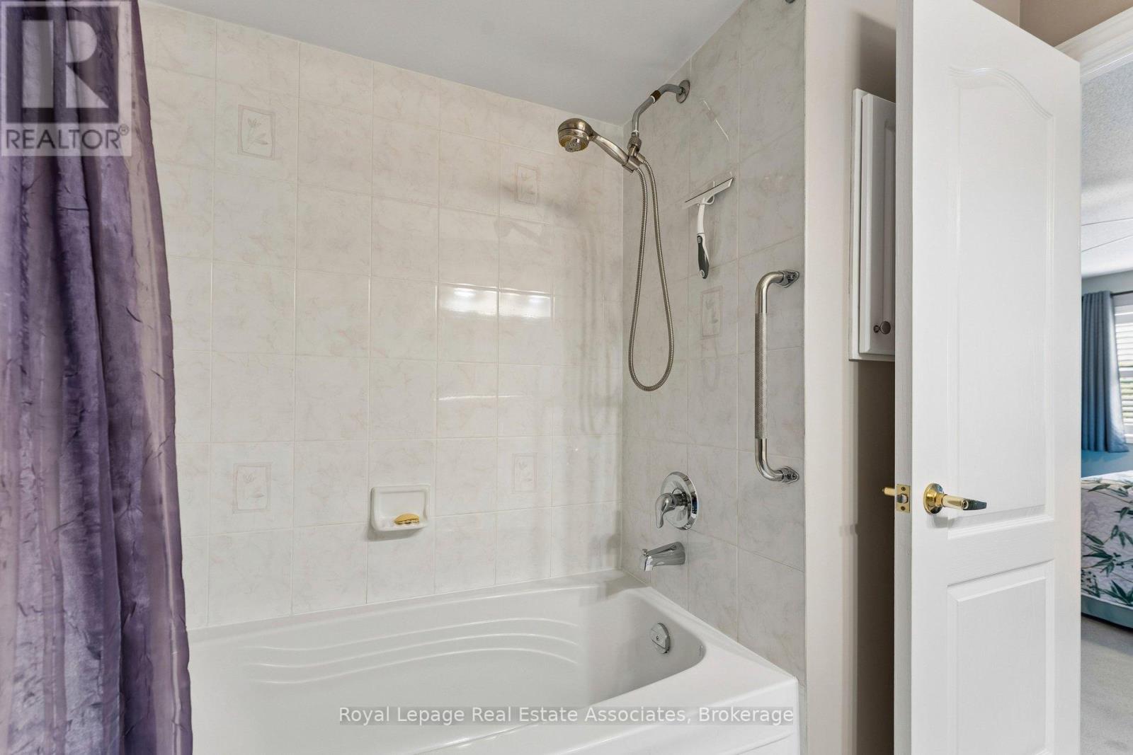 9 Falconwood Place, Brampton, Ontario  L6R 3J3 - Photo 33 - W13108640