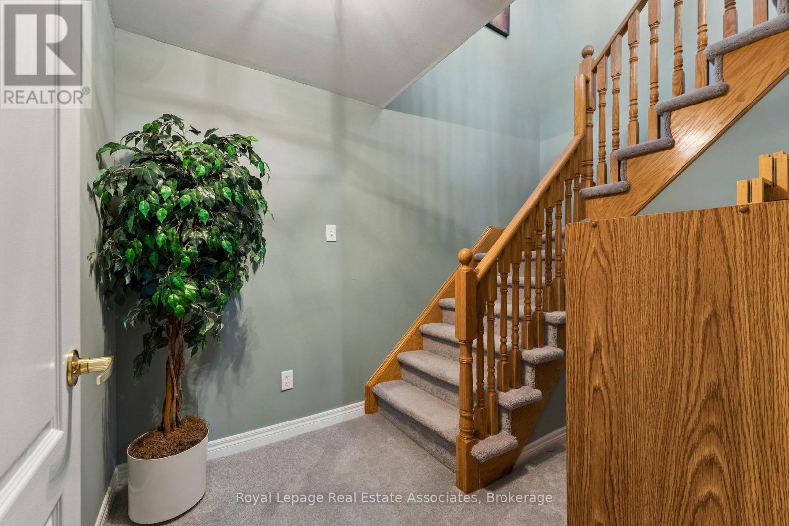 9 Falconwood Place, Brampton, Ontario  L6R 3J3 - Photo 38 - W13108640