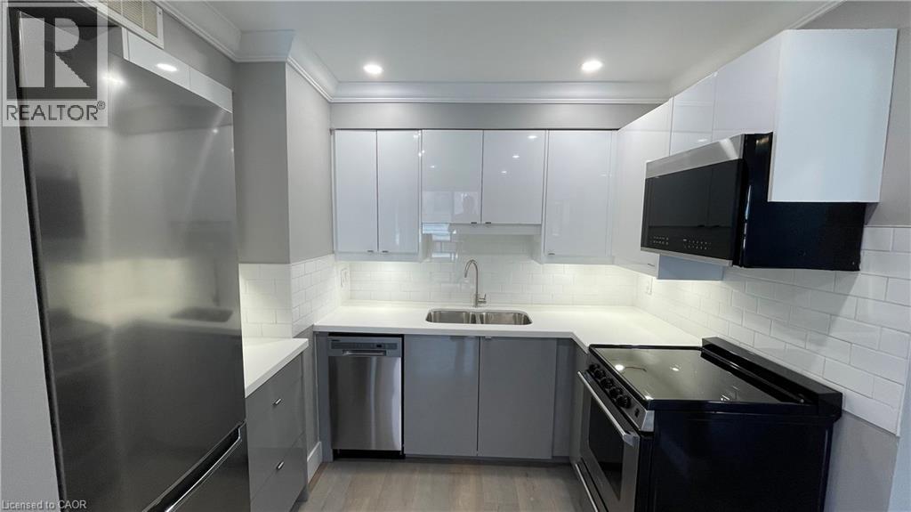 700 Lawrence Road Unit# 102, Hamilton, Ontario  L8K 1Z5 - Photo 2 - 40828795