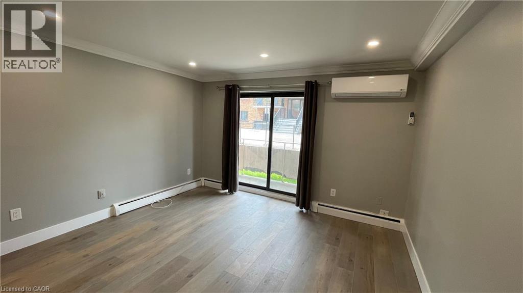 700 Lawrence Road Unit# 102, Hamilton, Ontario  L8K 1Z5 - Photo 5 - 40828795