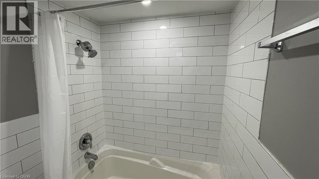 700 Lawrence Road Unit# 102, Hamilton, Ontario  L8K 1Z5 - Photo 7 - 40828795