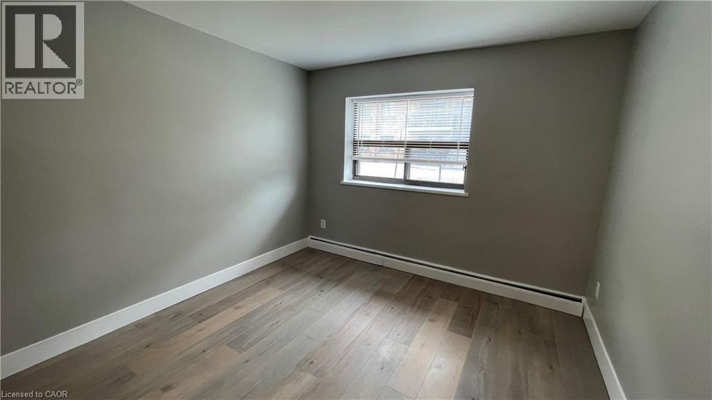 700 Lawrence Road Unit# 102, Hamilton, Ontario  L8K 1Z5 - Photo 8 - 40828795