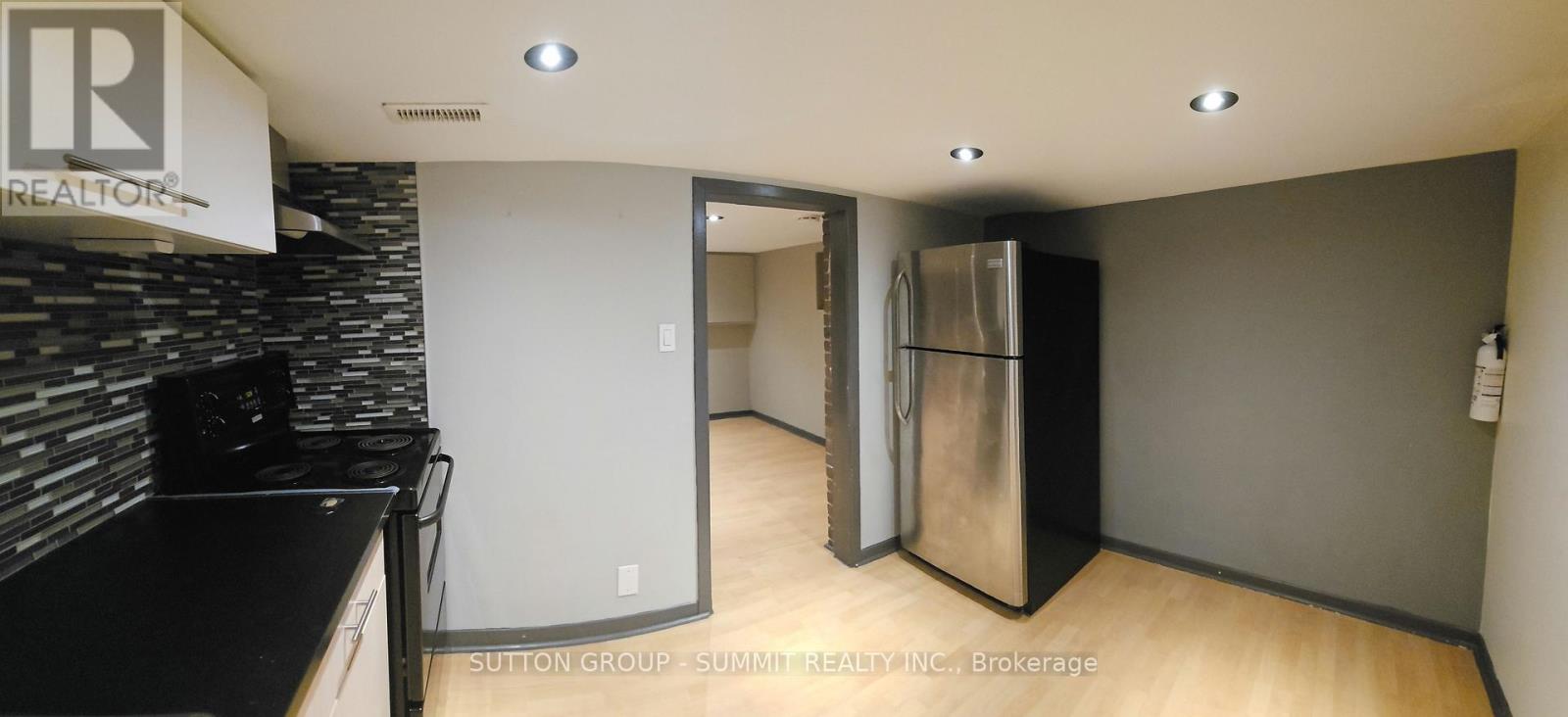 Lower - 1 Columbine Avenue, Toronto, Ontario M4L 1P2 - Photo 3 - E13108662