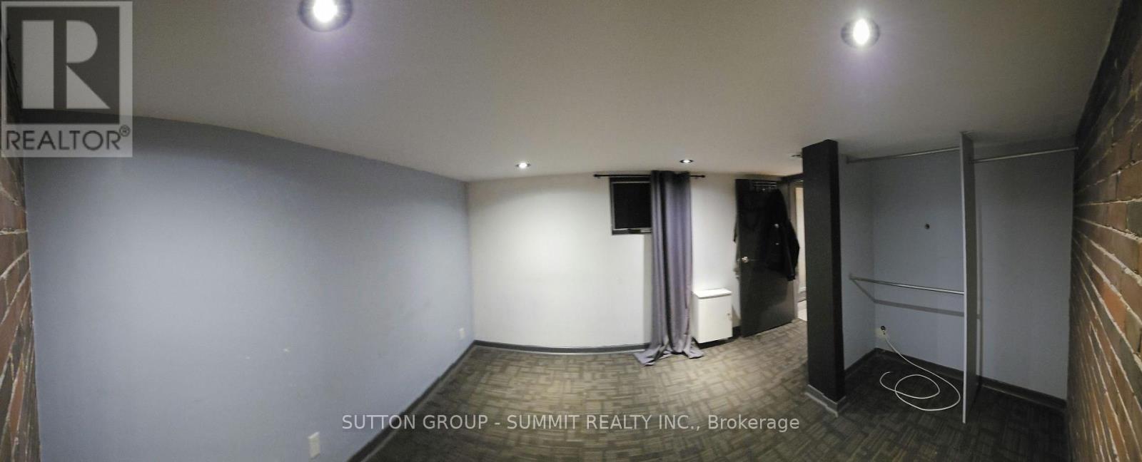 Lower - 1 Columbine Avenue, Toronto, Ontario M4L 1P2 - Photo 9 - E13108662