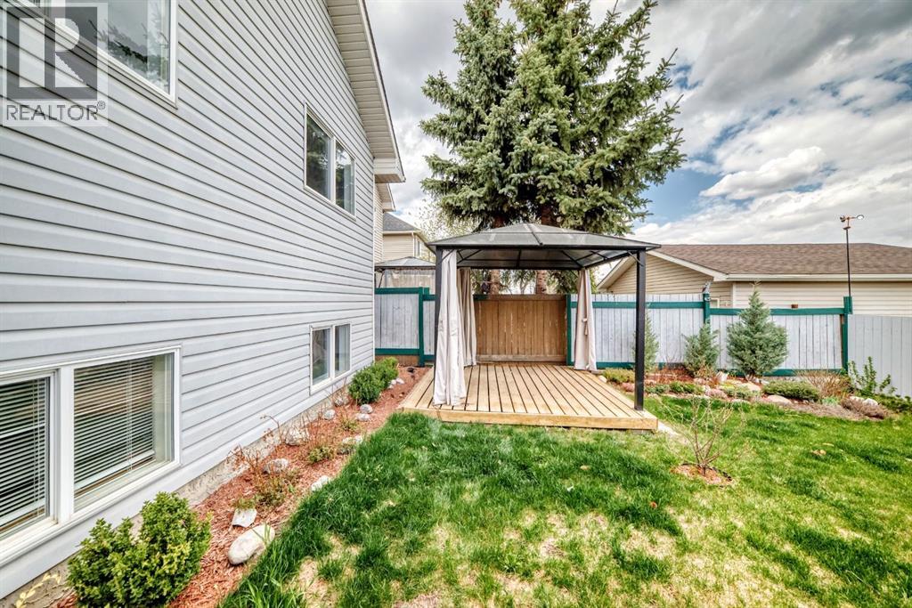 118 Bridleridge Way Sw, Calgary, Alberta  T2Y 4K8 - Photo 36 - A2309870