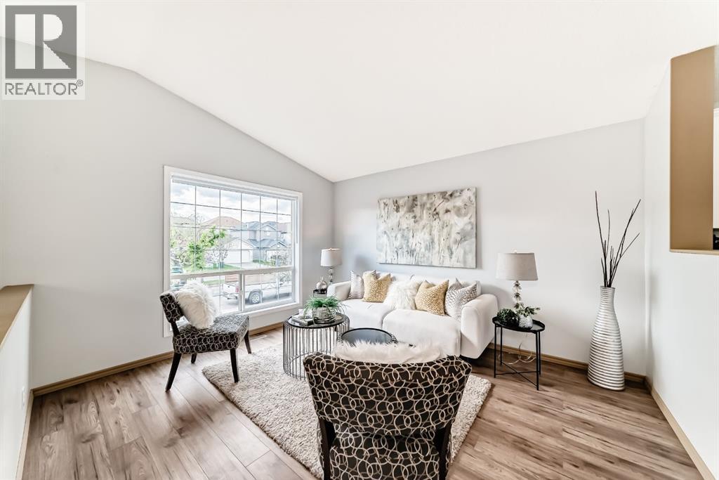 118 Bridleridge Way Sw, Calgary, Alberta  T2Y 4K8 - Photo 7 - A2309870