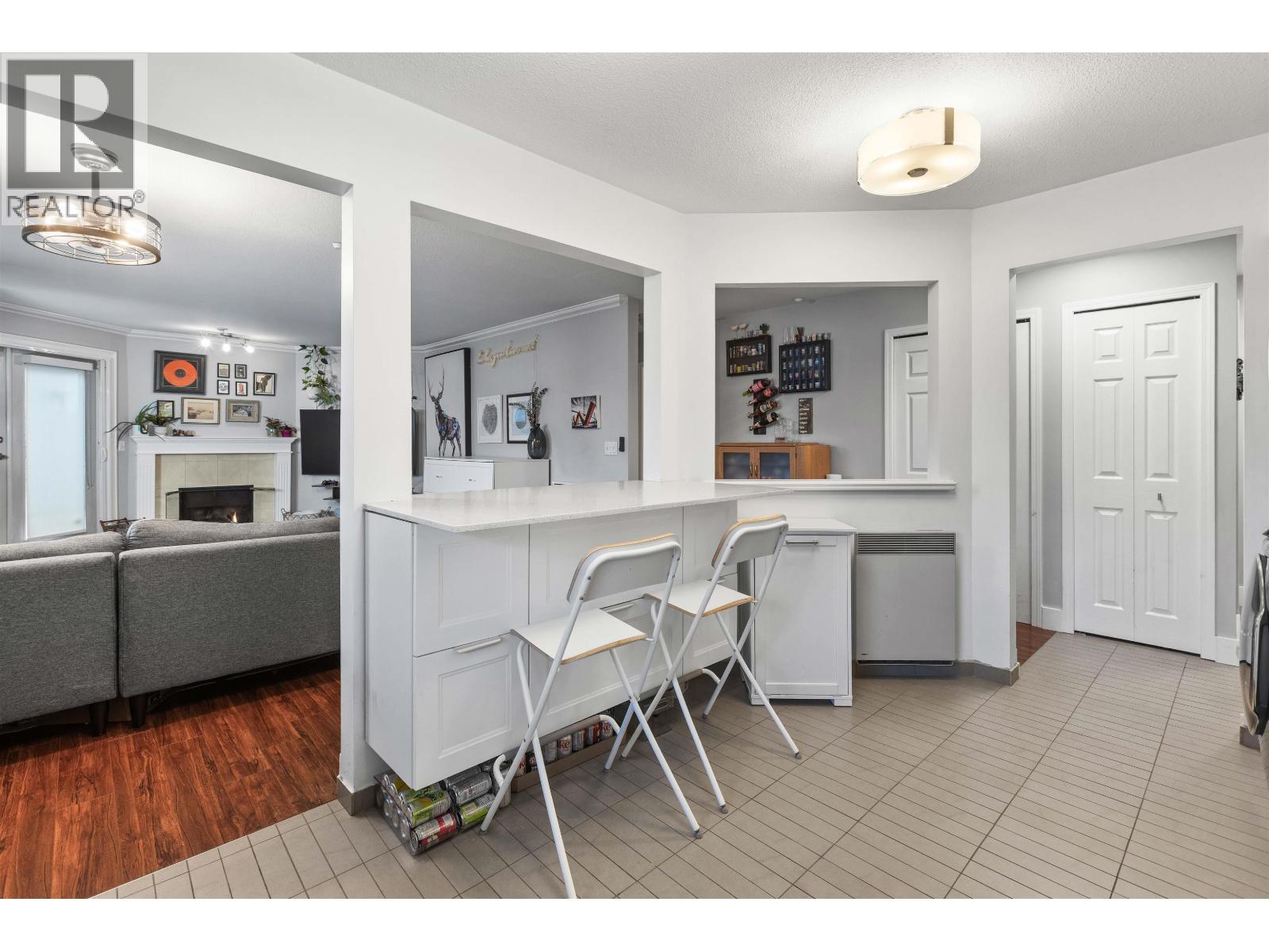 304 25 Richmond Street, New Westminster, British Columbia  V3L 5P9 - Photo 5 - R3112135