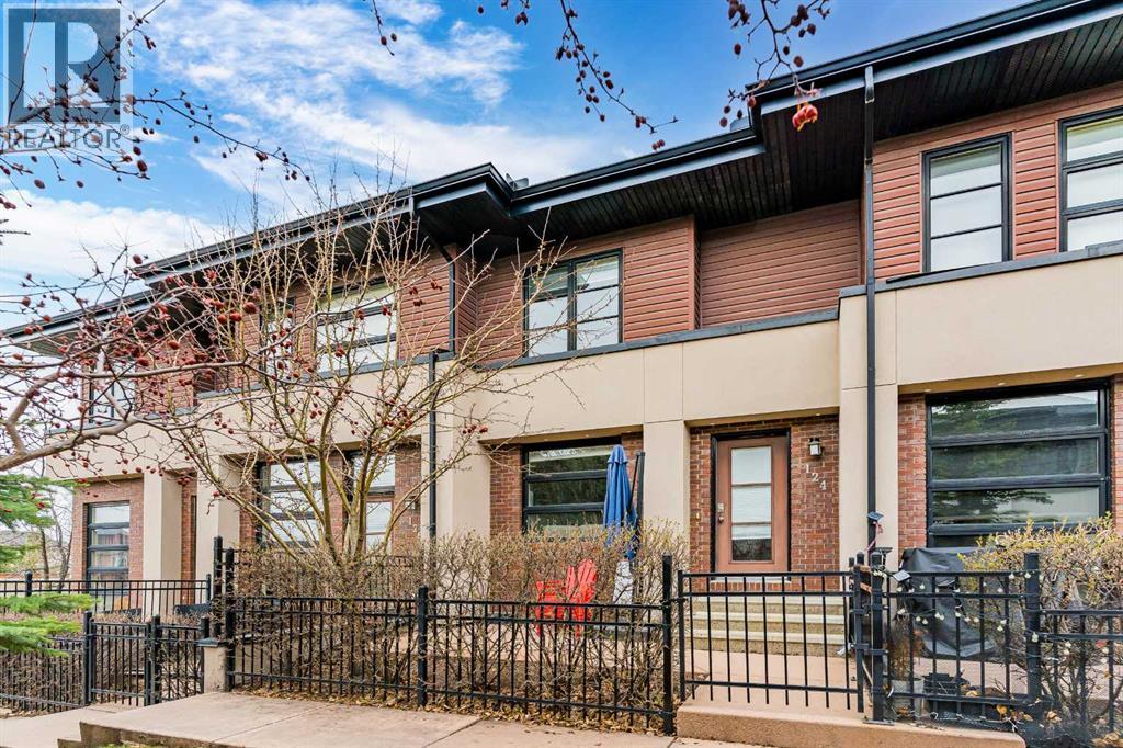 124 Aspen Hills Villas Sw, Calgary, Alberta  T3H 0H7 - Photo 3 - A2307273