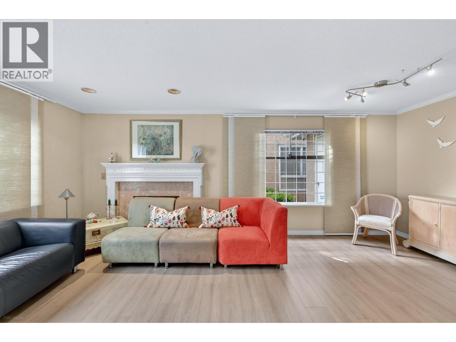 3 8280 BENNETT ROAD, Richmond, British Columbia