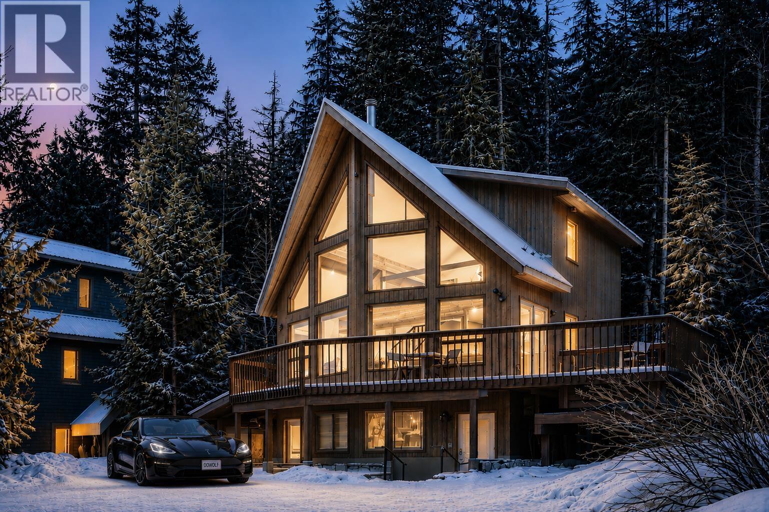 2748 COYOTE PLACE, Whistler, British Columbia
