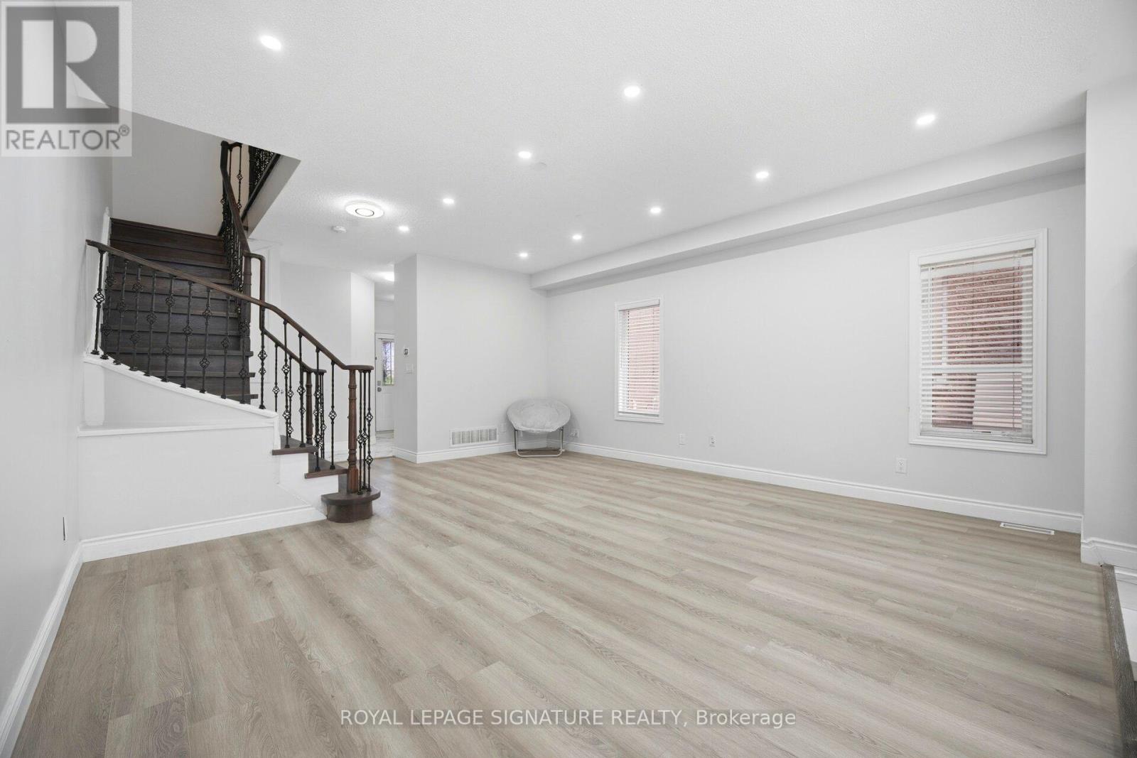 5610 Freshwater Drive, Mississauga, Ontario  L5M 7N1 - Photo 5 - W13108690