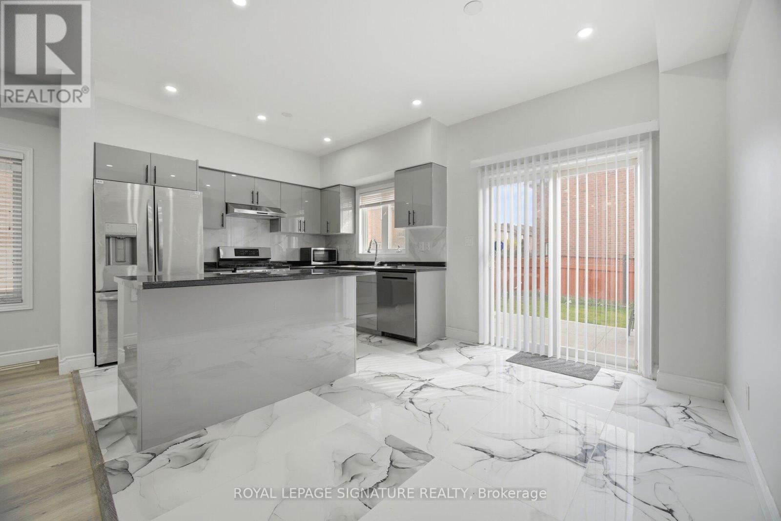 5610 Freshwater Drive, Mississauga, Ontario  L5M 7N1 - Photo 8 - W13108690