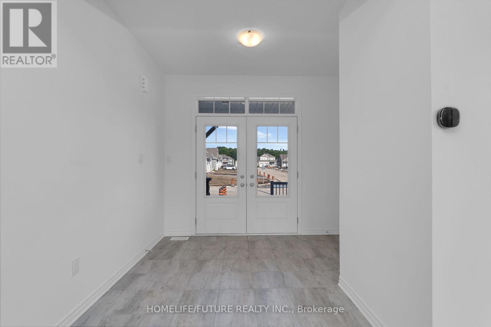 1 Dyer Crescent, Bracebridge, Ontario  P1L 0A9 - Photo 2 - X13108694
