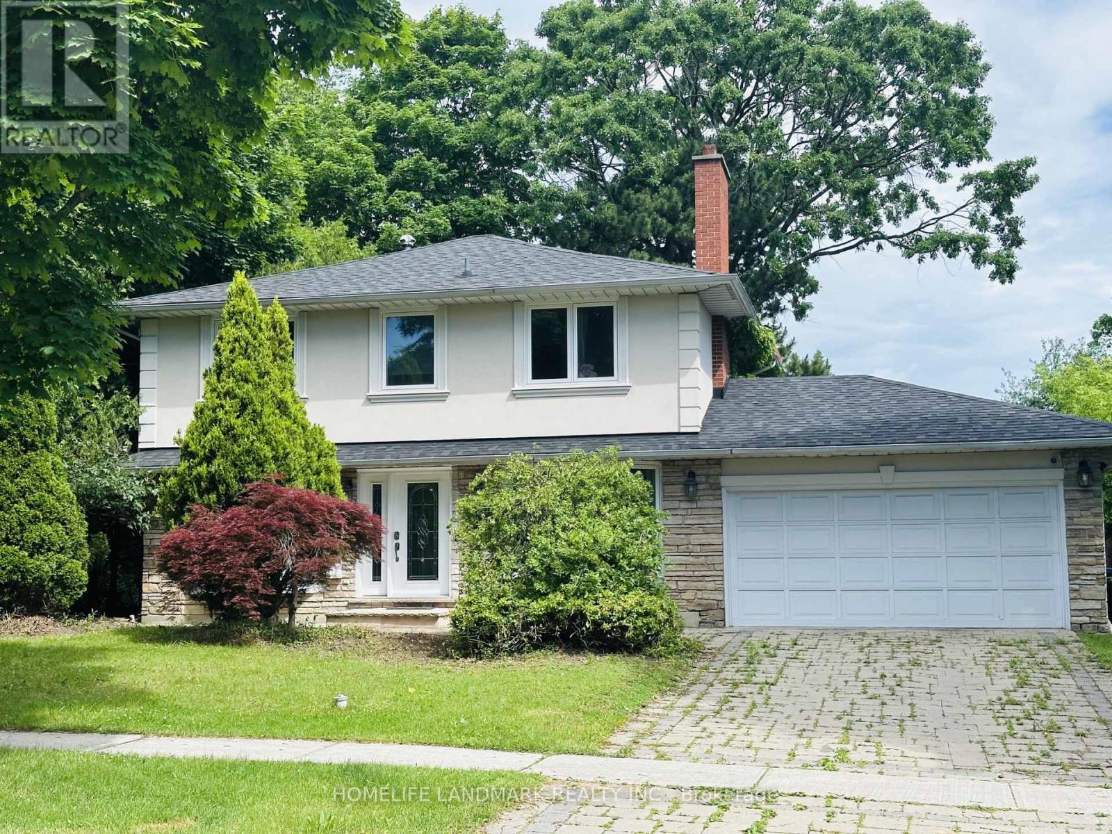 125 BANNATYNE DRIVE, Toronto, Ontario