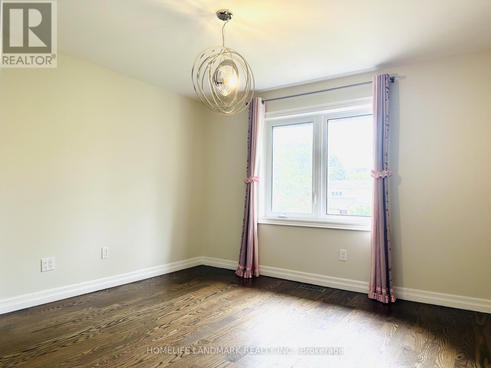 125 Bannatyne Drive, Toronto, Ontario  M2L 2P5 - Photo 17 - C13108704