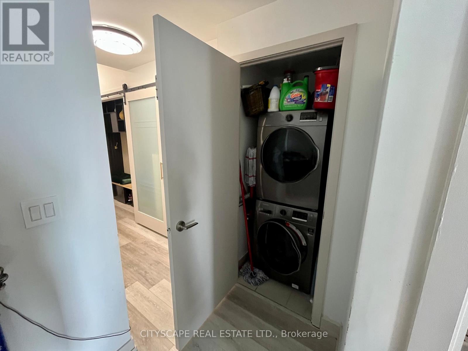 303 - 260 Sackville Street, Toronto, Ontario  M5A 0B3 - Photo 5 - C13108712