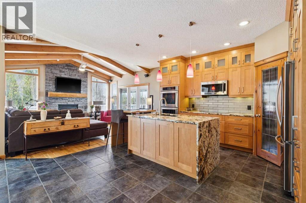 128 Tuscany Vista Crescent Nw, Calgary, Alberta  T3L 3A2 - Photo 2 - A2308073