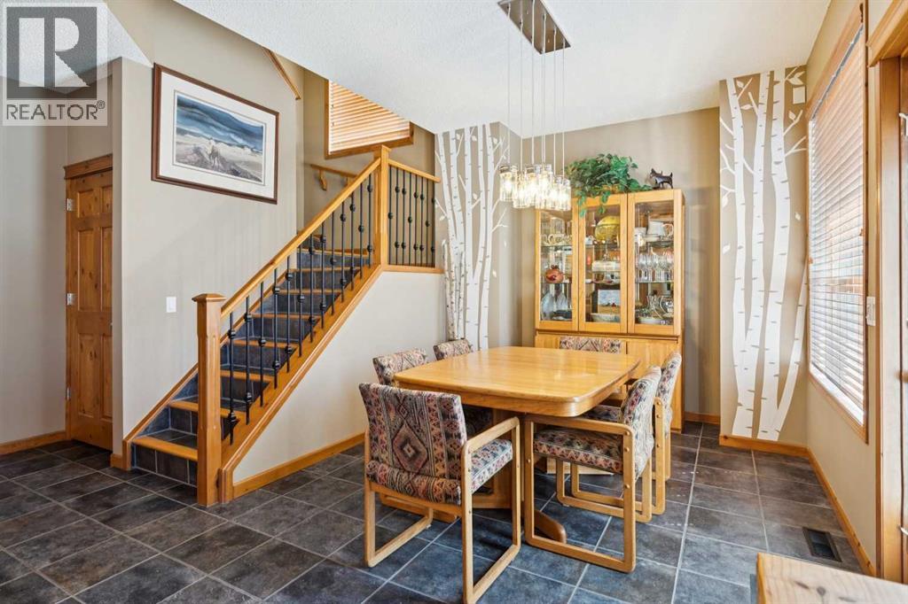 128 Tuscany Vista Crescent Nw, Calgary, Alberta  T3L 3A2 - Photo 11 - A2308073