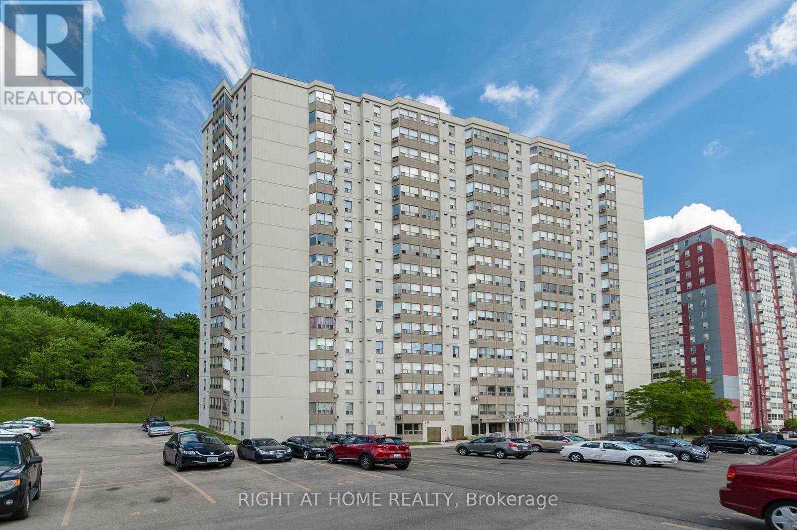 1714 - 35 GREEN VALLEY DRIVE, Kitchener, Ontario