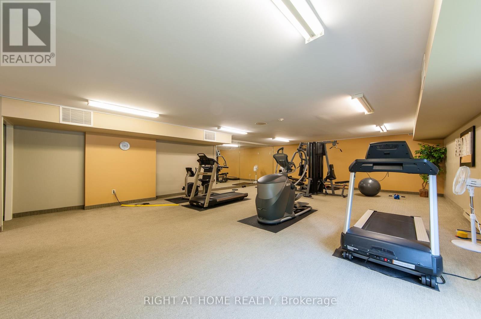 1714 - 35 Green Valley Drive, Kitchener, Ontario  N2P 2A5 - Photo 20 - X13108696