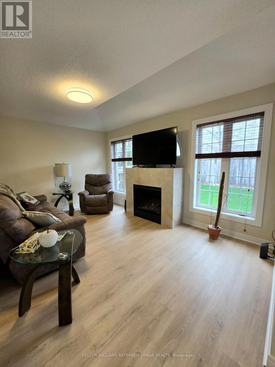 129 Dolce Crescent, Vaughan, Ontario  L4H 3C8 - Photo 46 - N12993410