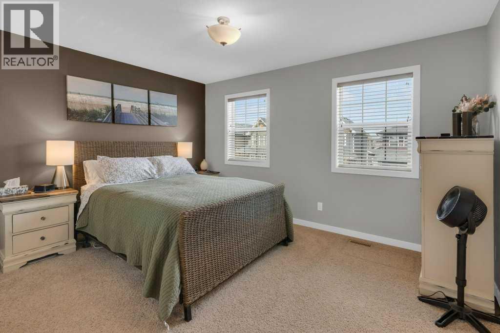 64 Ravenskirk Heath Se, Airdrie, Alberta  T4A 0K6 - Photo 16 - A2309767