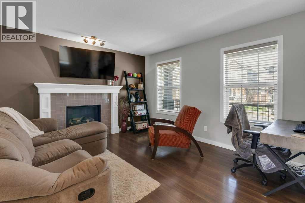 64 Ravenskirk Heath Se, Airdrie, Alberta  T4A 0K6 - Photo 3 - A2309767