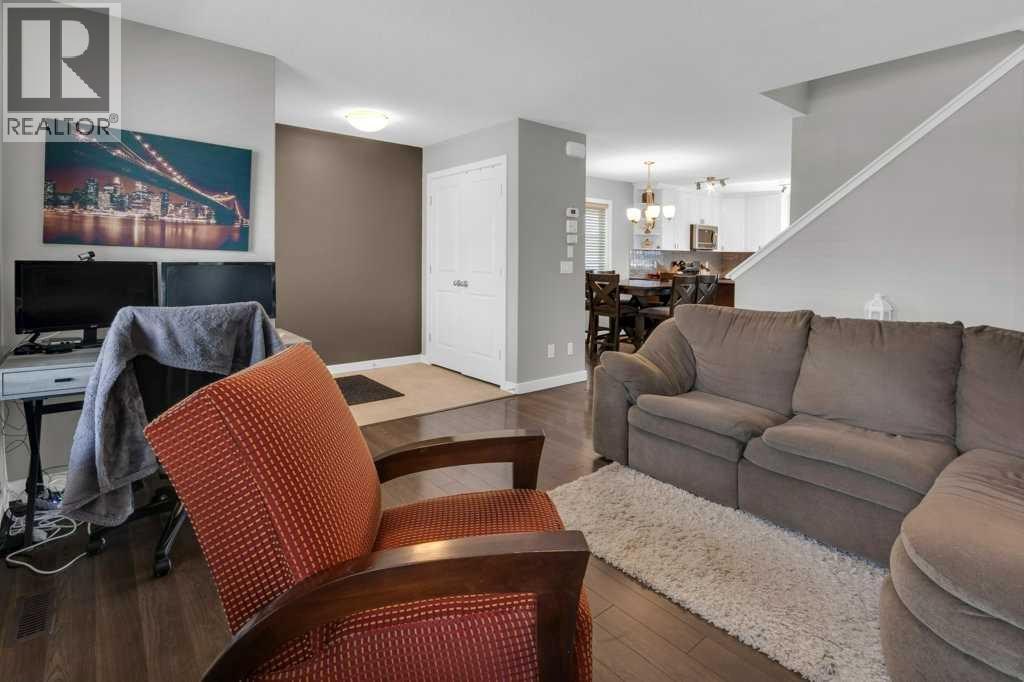 64 Ravenskirk Heath Se, Airdrie, Alberta  T4A 0K6 - Photo 5 - A2309767