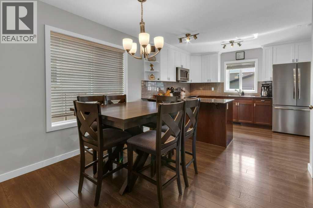 64 Ravenskirk Heath Se, Airdrie, Alberta  T4A 0K6 - Photo 7 - A2309767