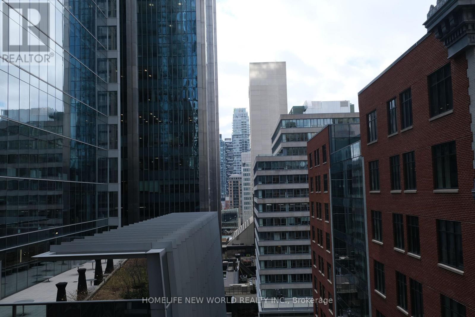 1012 - 70 Temperance Street, Toronto, Ontario  M5H 4E8 - Photo 2 - C13108720