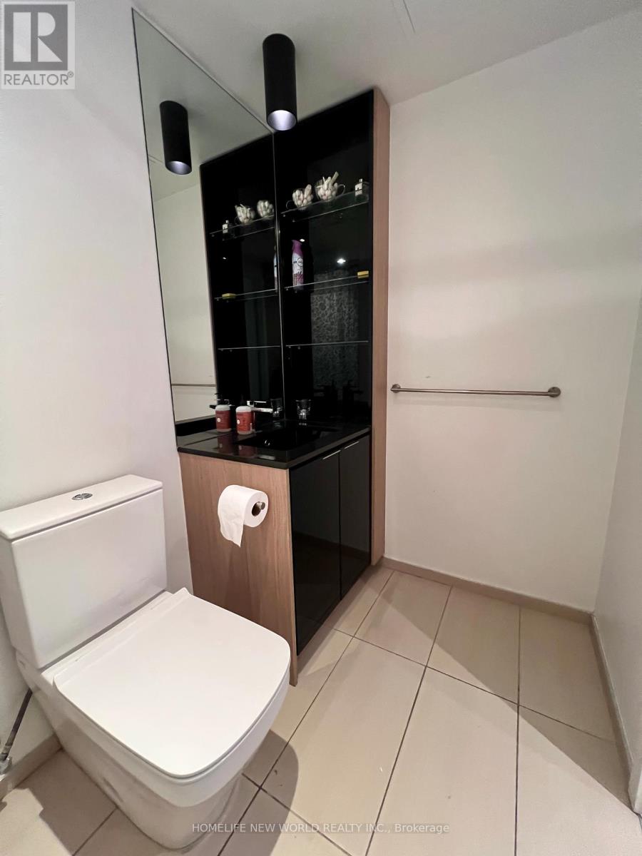 1012 - 70 Temperance Street, Toronto, Ontario  M5H 4E8 - Photo 6 - C13108720